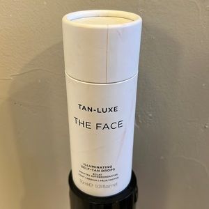 Tan Luxe illuminating self-tan drops in light-medium—NEW